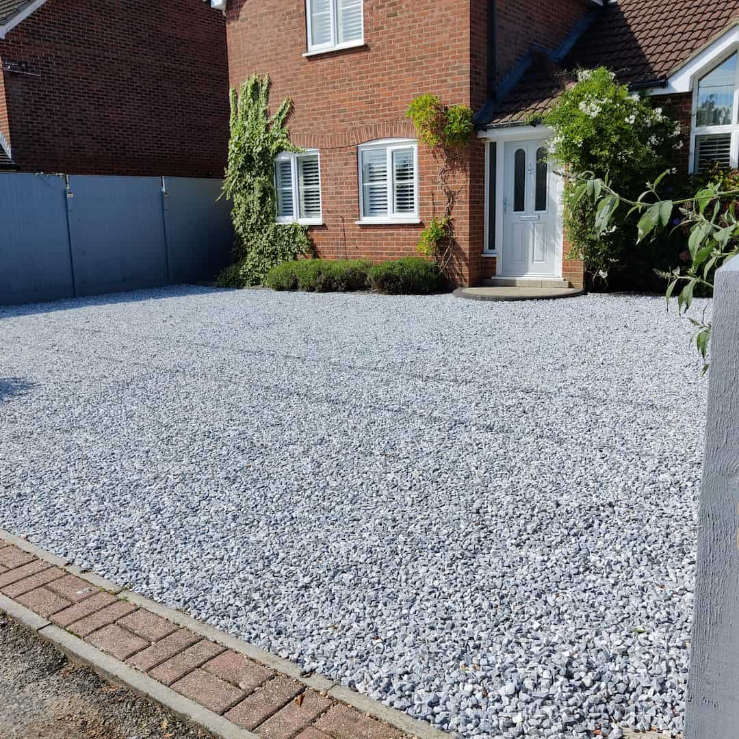 Gravel driveway installers near Greater London